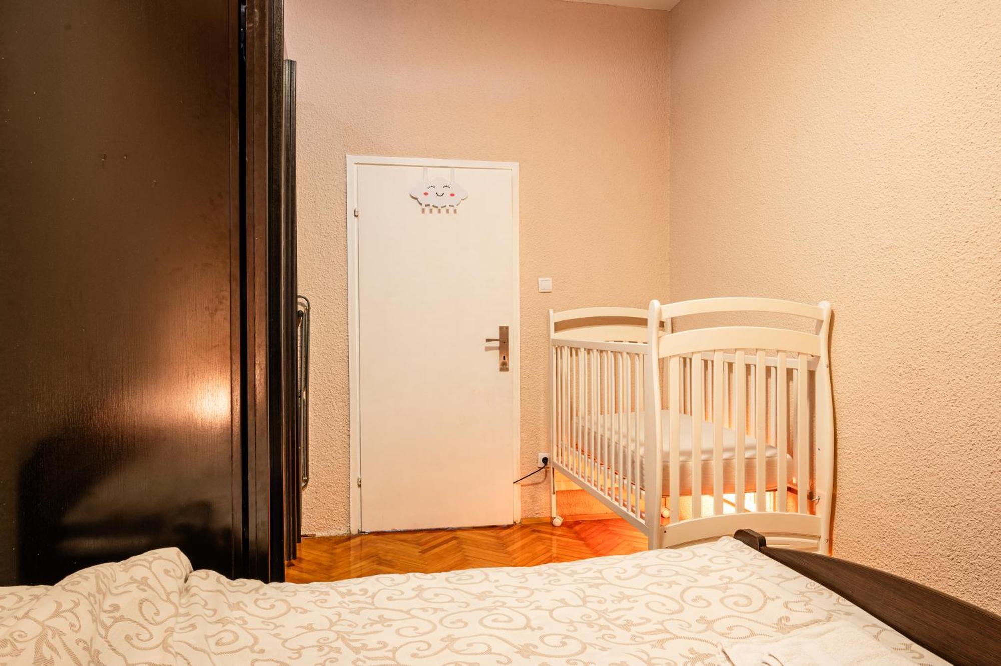 Cozy Apartment In City Center Belgrád Kültér fotó